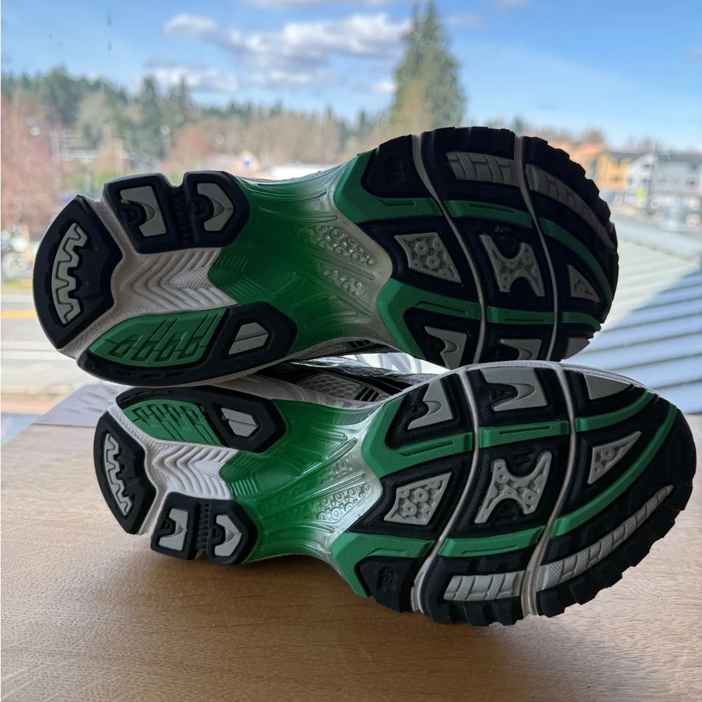 ASICS Gel Kayano 14, Malachite Green - Picture 4 of 5